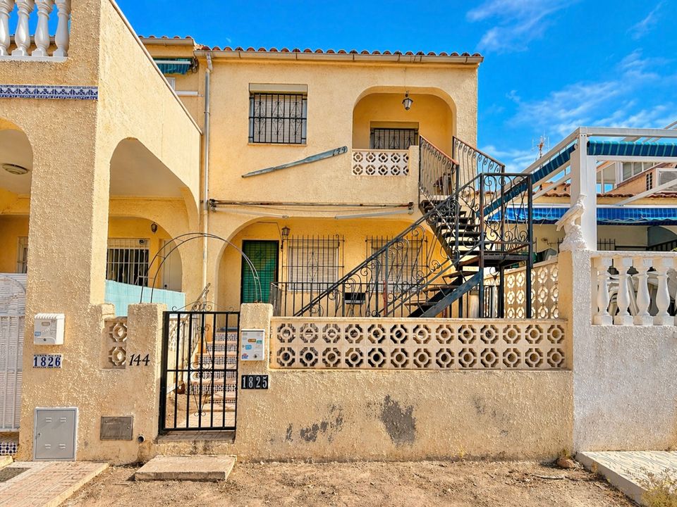 Rækkehus i La Marina, Alicante - foto 1