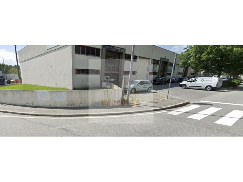 L'establiment comercial a Moreira, Porto - foto 1