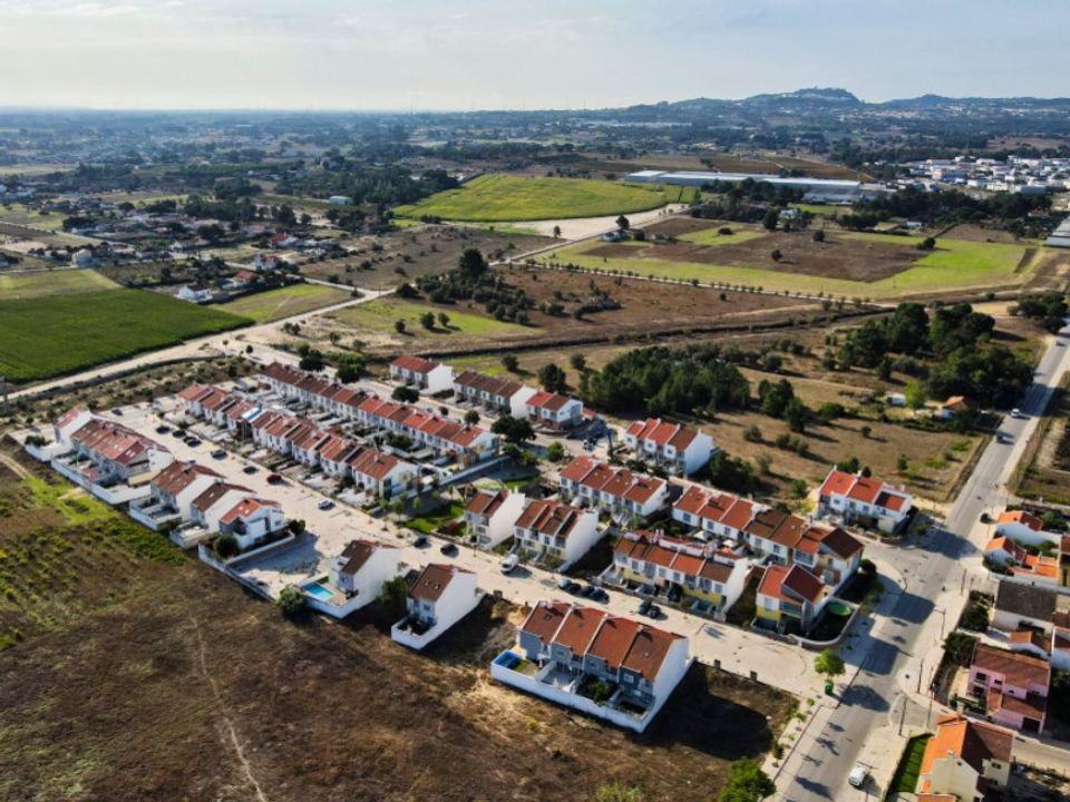 Helårsgrund i Pinhal Novo, Setubal - foto 2