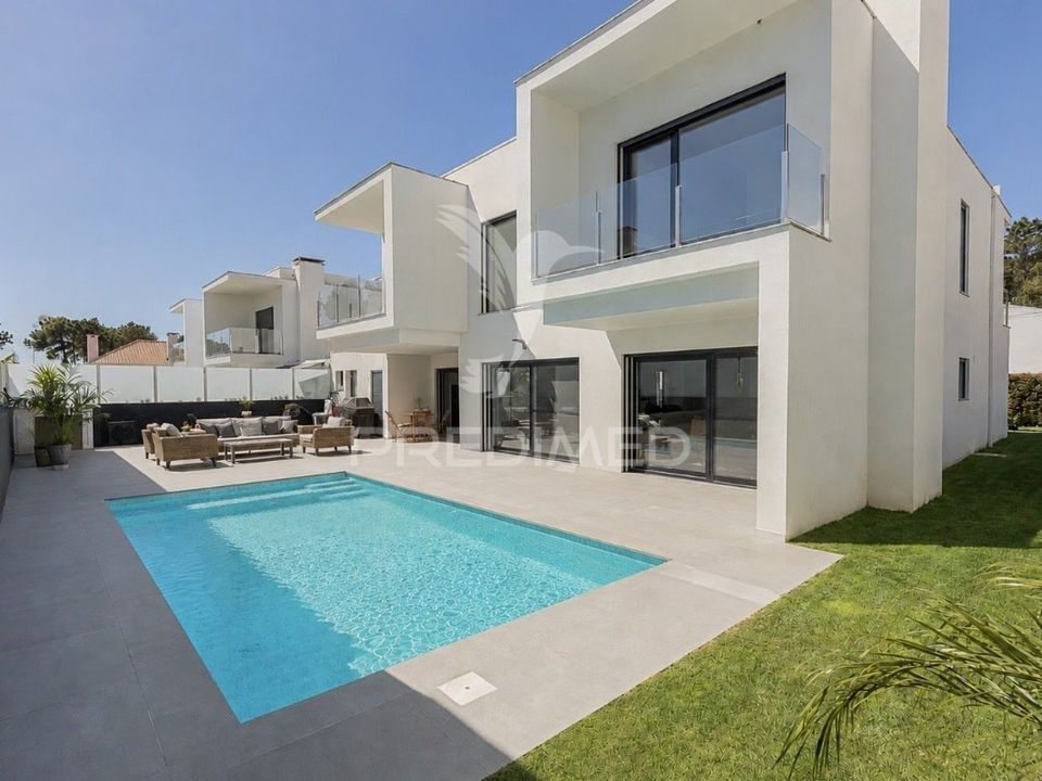 Casa de pueblo en Almada, Setubal - foto 1