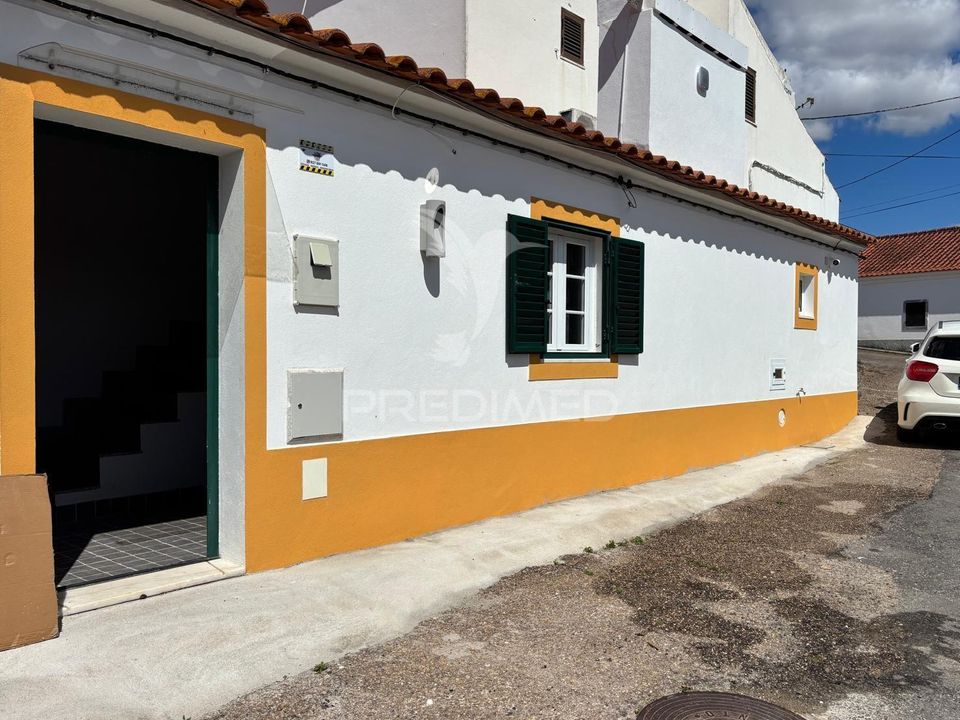 Byhus i Estremoz, Evora - foto 1