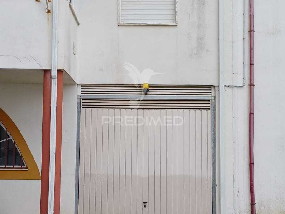 Garage i Portalegre, Portalegre - foto 2