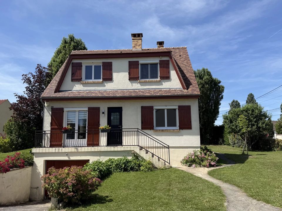 Villa en Saint-Maurice-Montcouronne, Essonne - foto 1