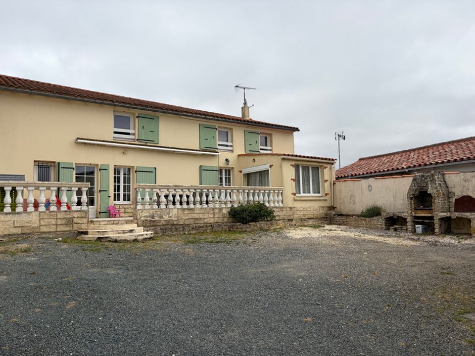 Villa em Bessay, Vendee - foto 1