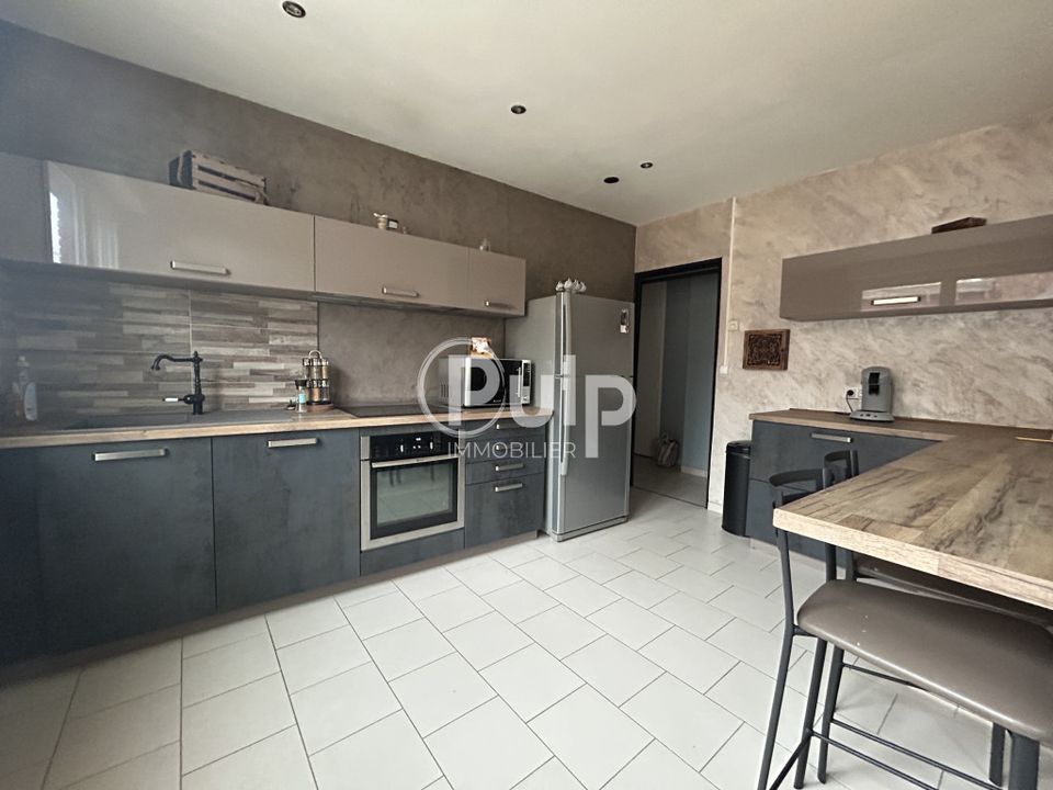 Byhus i Hénin-Beaumont, Pas-de-Calais - foto 1