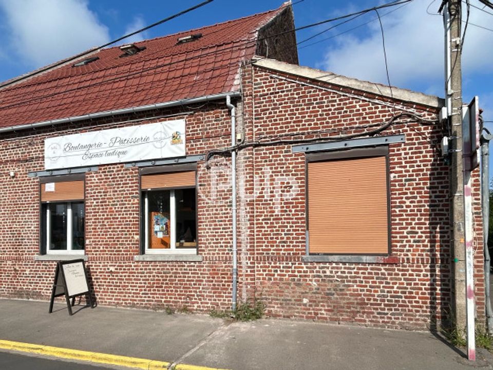 Erhvervsejendom i Courcelles-lès-Lens, Pas-de-Calais - foto 1