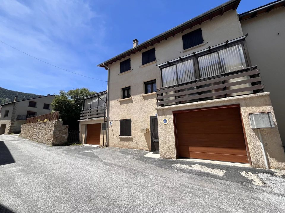 Hus på landet i Les Angles, Pyrenees-Orientales - foto 1