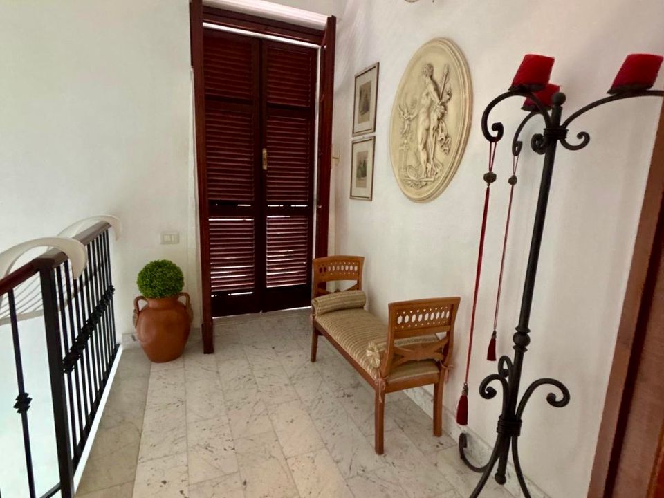Byhus i Carrara, Massa and Carrara - foto 5