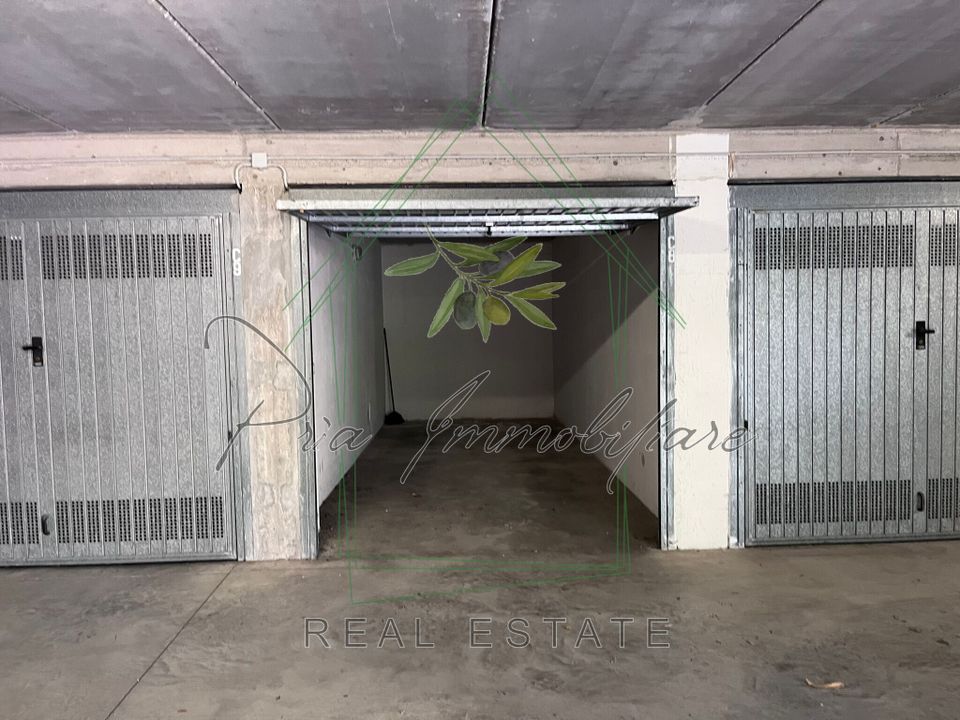 Garage i Rapallo, Genoa - foto 1