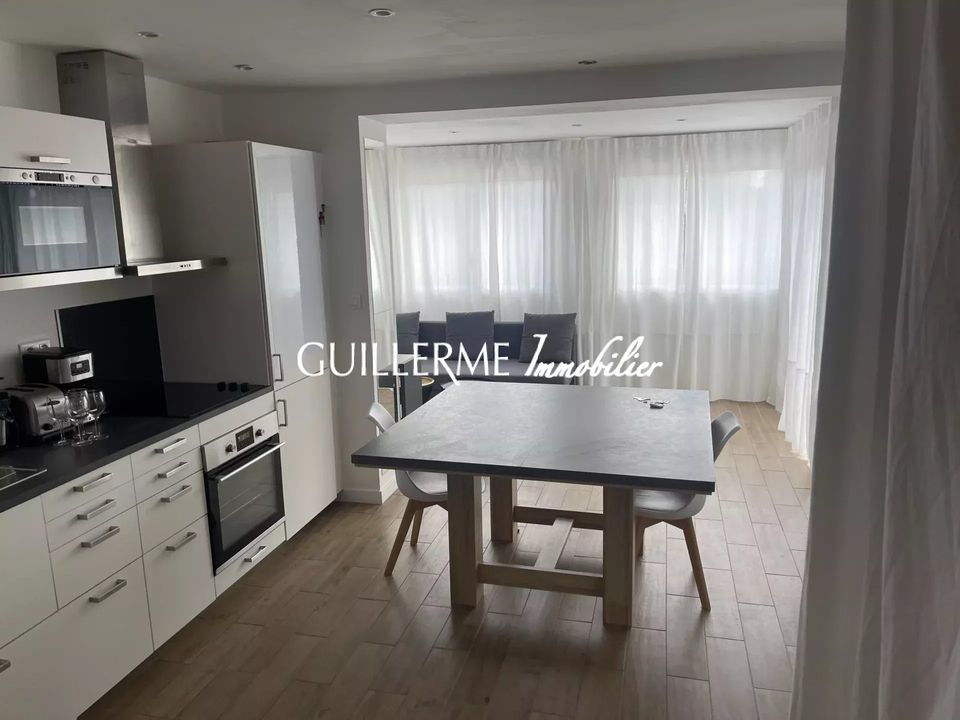 Apartment in Dardilly, Rhone - photo 1