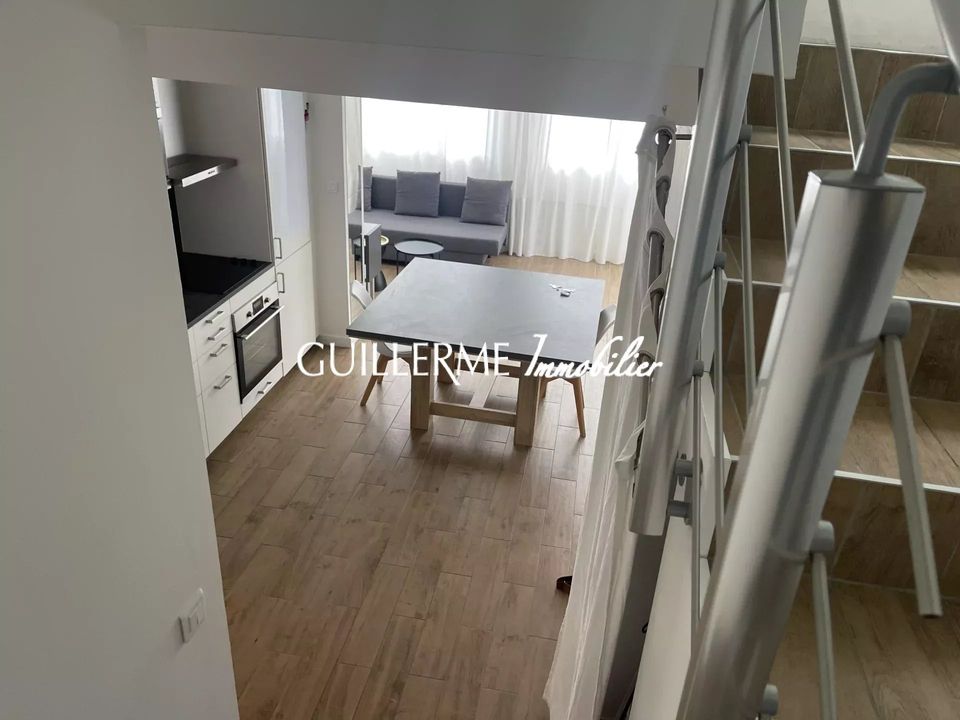 Apartment in Dardilly, Rhone - photo 2