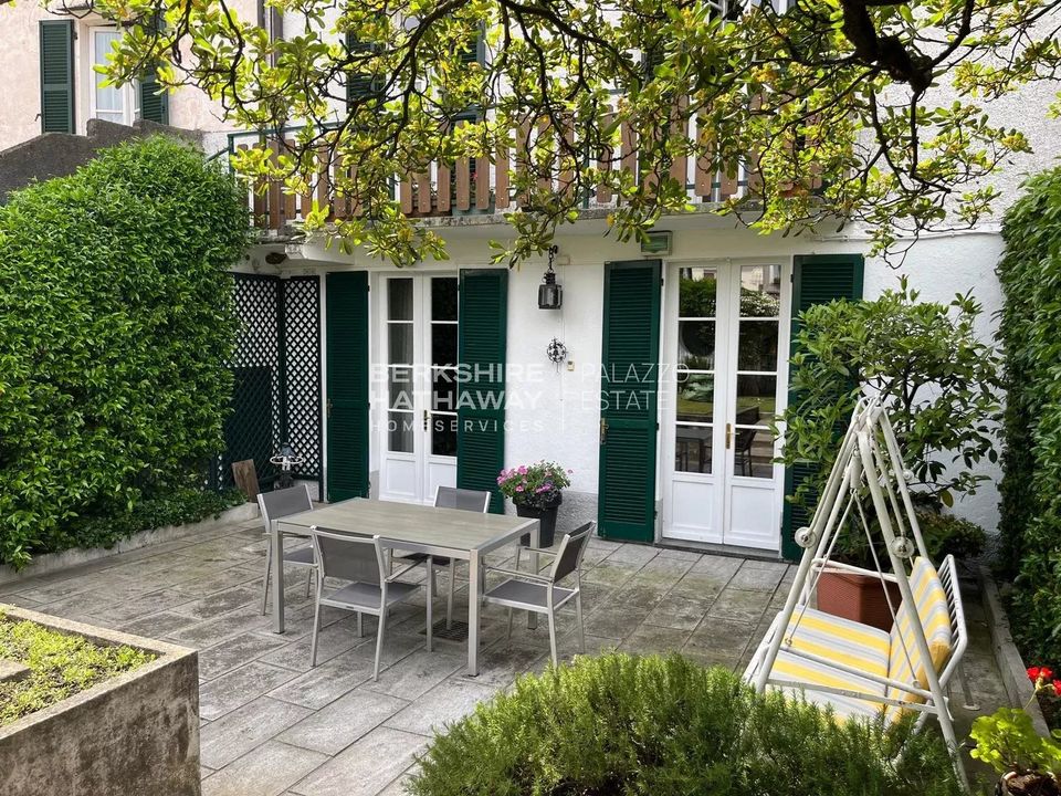Villa a Mandello del Lario, Lecco - foto 1