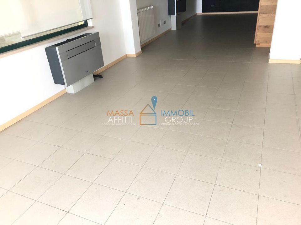 Erhvervsejendom i Massa, Massa and Carrara - foto 4