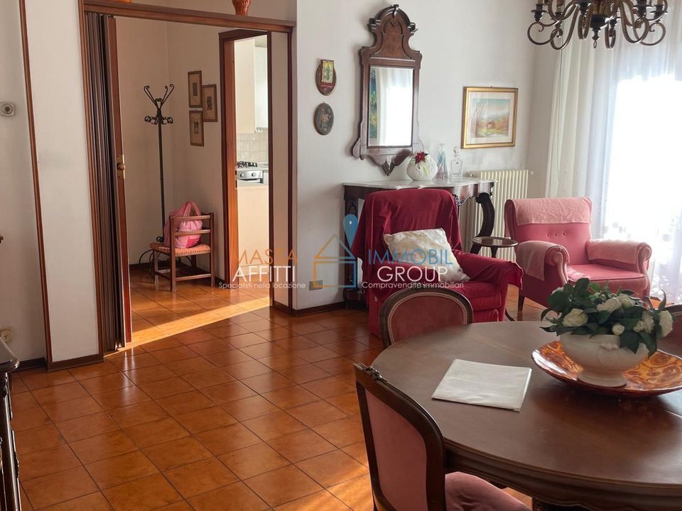 Lejlighed i Carrara, Massa and Carrara - foto 1