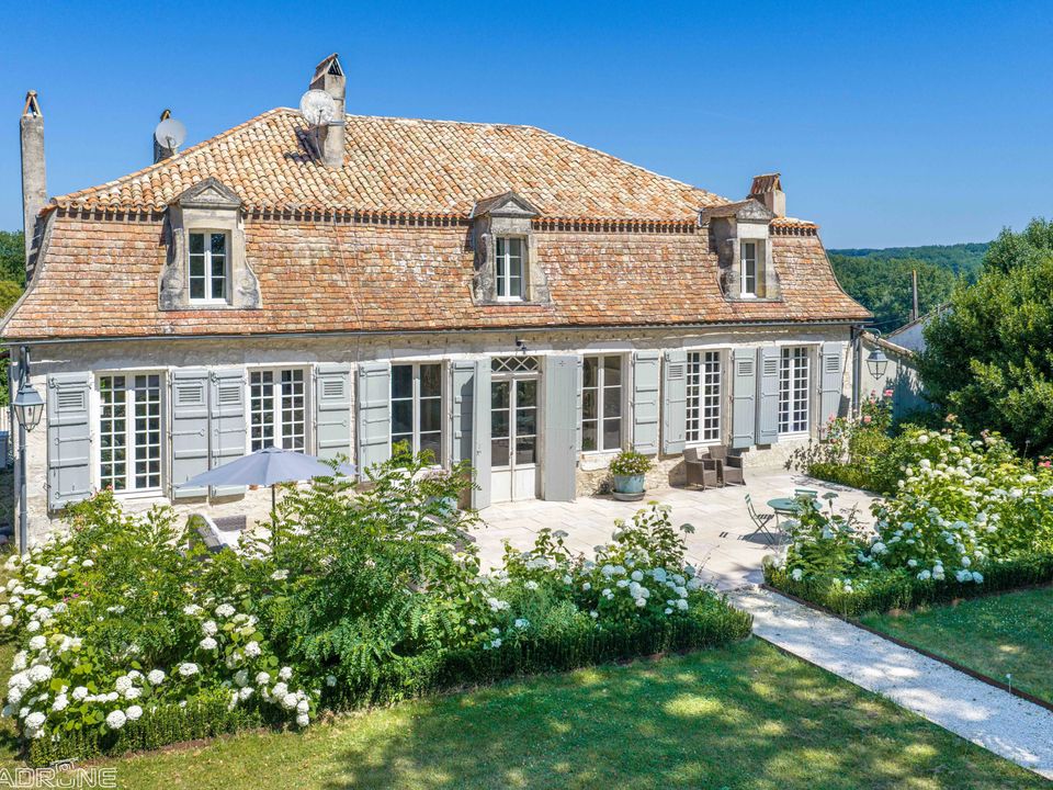 Erhvervsejendom i Eymet, Dordogne - foto 1
