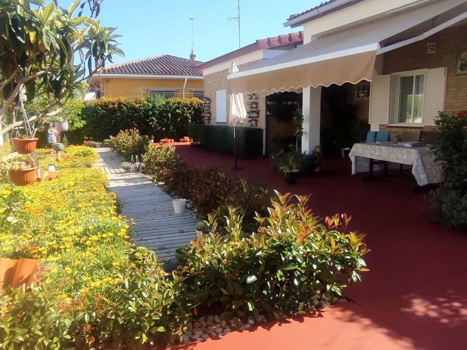 Villa en Matalascanas, Huelva - foto 1