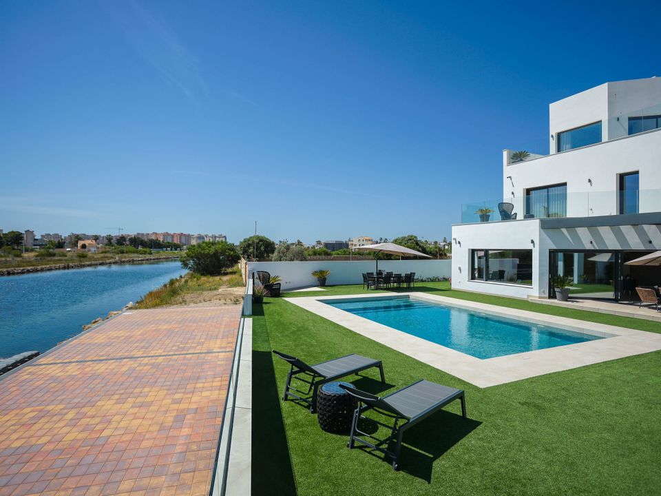 Villa i La Manga Del Mar Menor, Murcia - foto 1