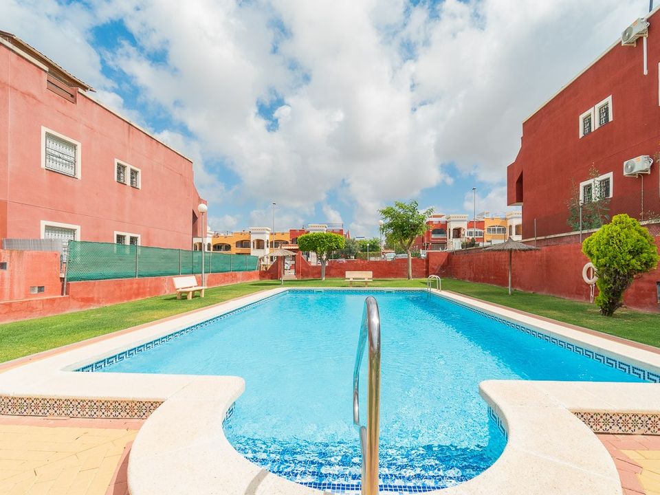 Lejlighed i Los Altos, Alicante - foto 2