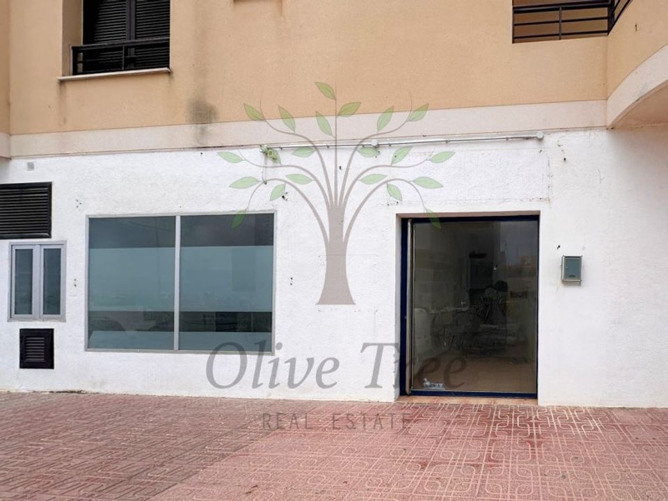 L'establiment comercial a San Antonio De Portmany, Ibiza - foto 1