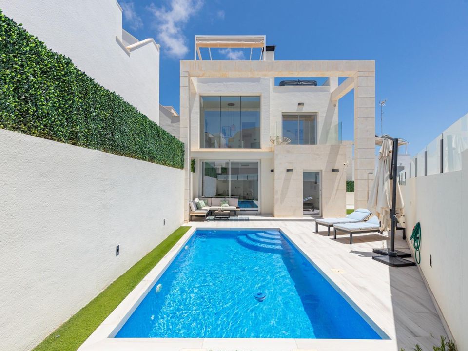 Villa i Cabo Roig, Alicante - foto 1