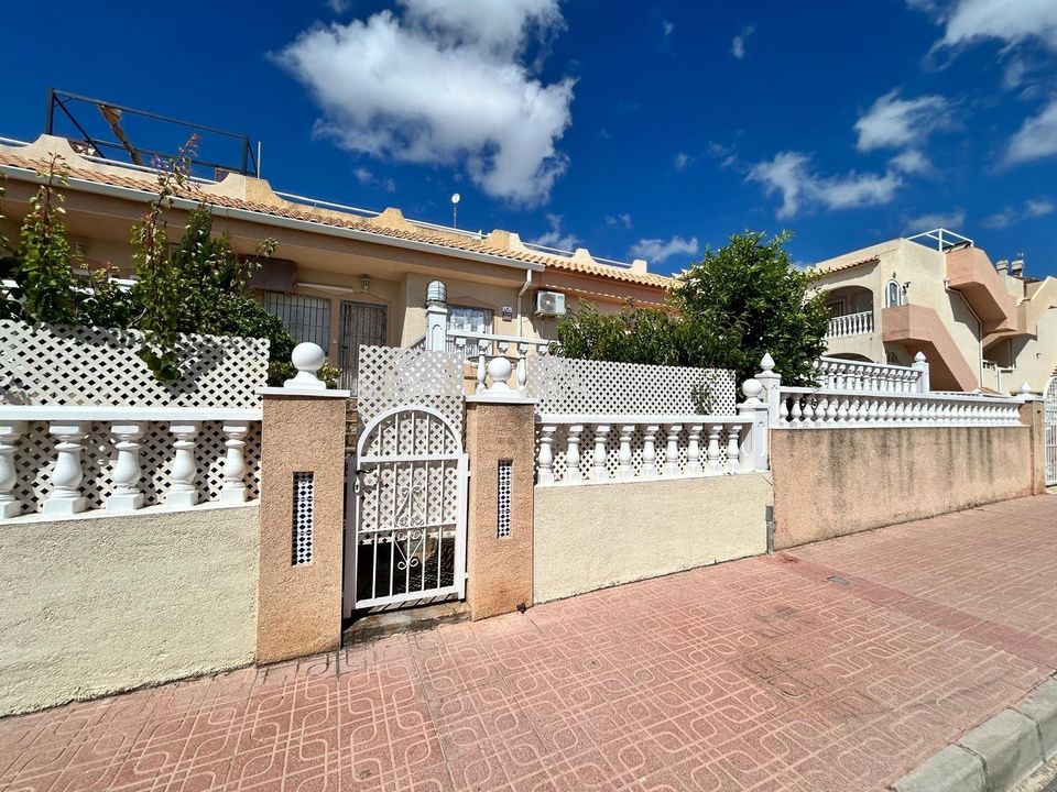 Bungalow i La Florida (Orihuela Costa), Alicante - foto 1