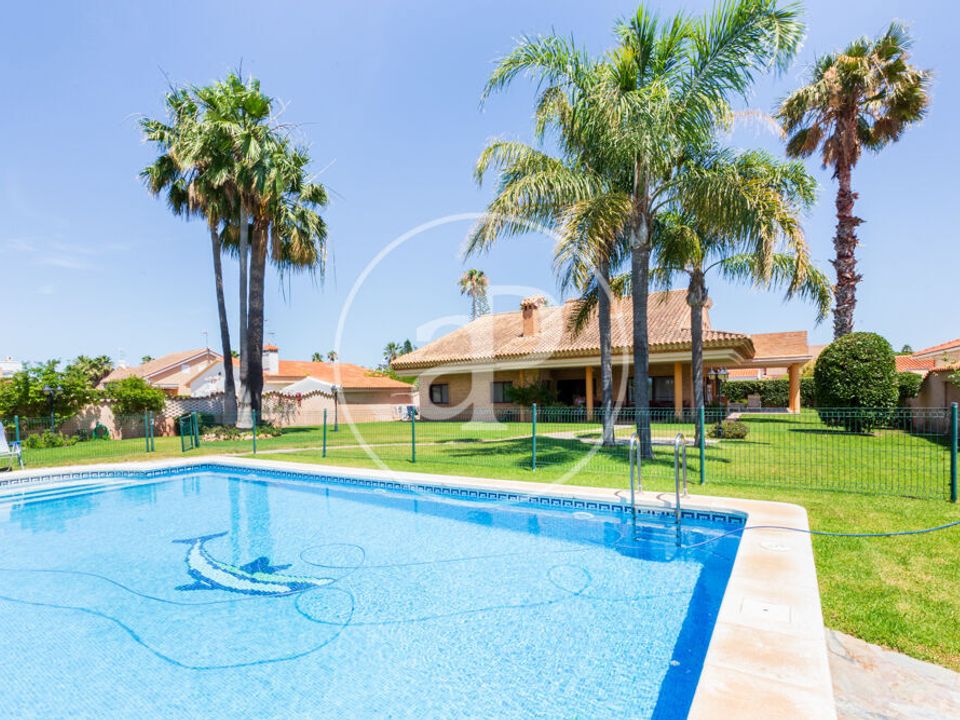 Villa a Playa De Almarda, Valencia - foto 1