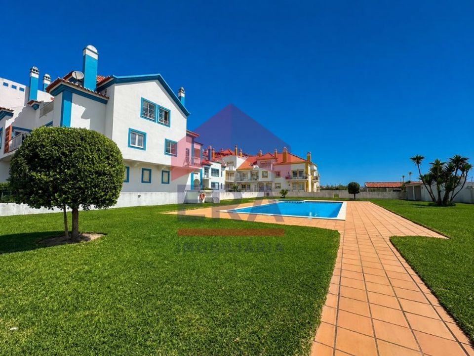 Apartment in Ferrel, Leiria - photo 1
