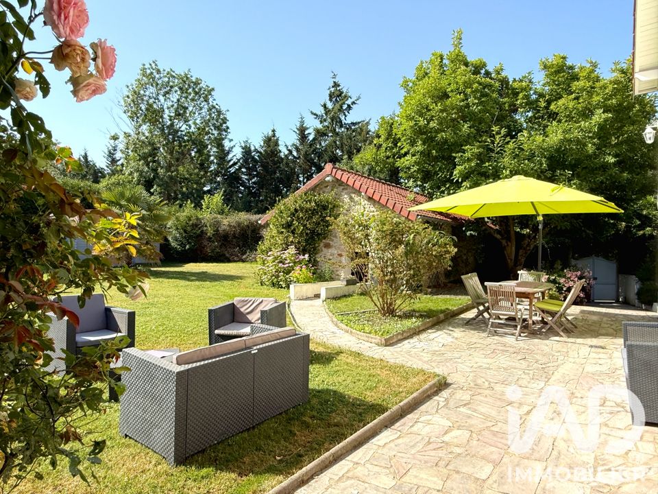 Villa i Montfort-l'Amaury, Yvelines - bilde 1