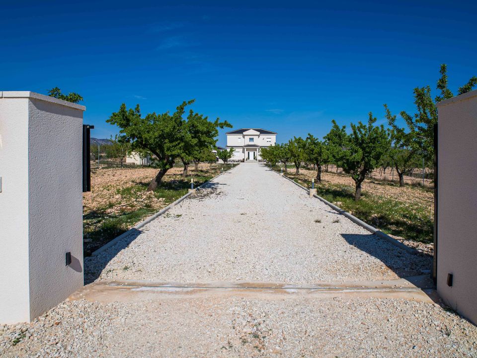 Villa en Lel, Alicante - foto 4
