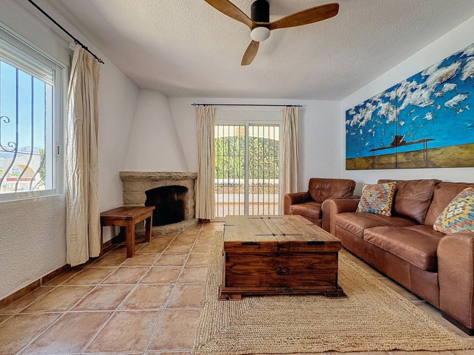 Villa in Albir, Alicante - photo 4