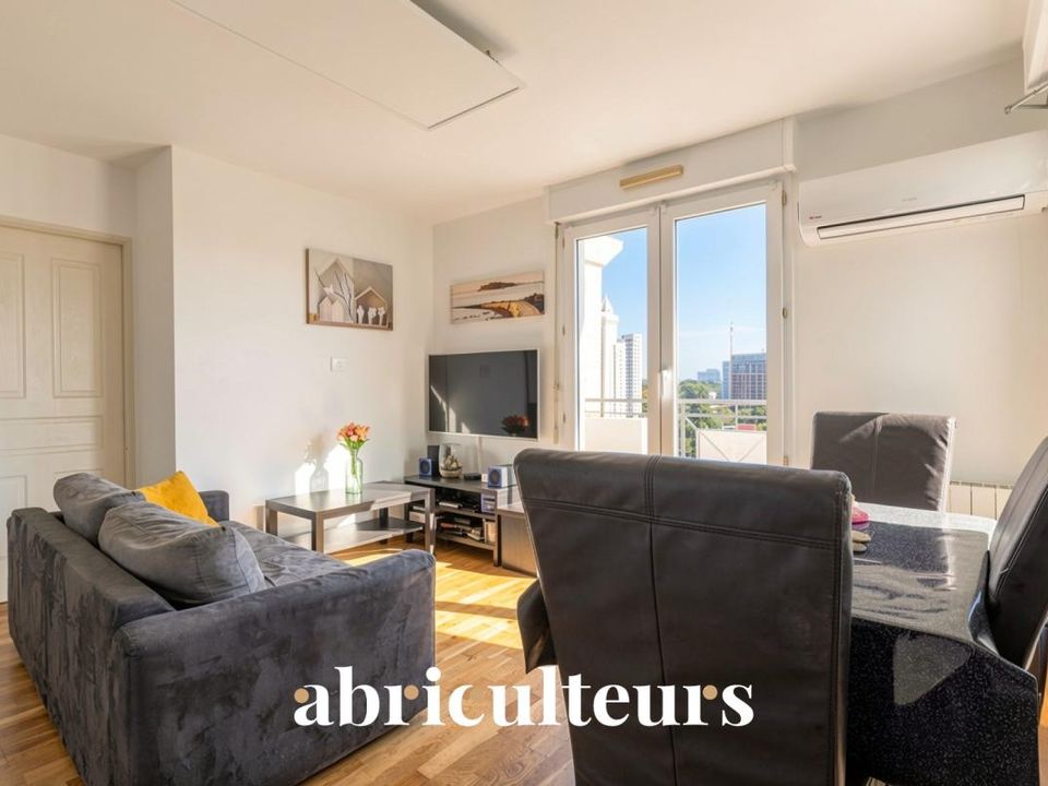 Lejlighed i Issy-les-Moulineaux, Hauts-de-Seine - foto 2