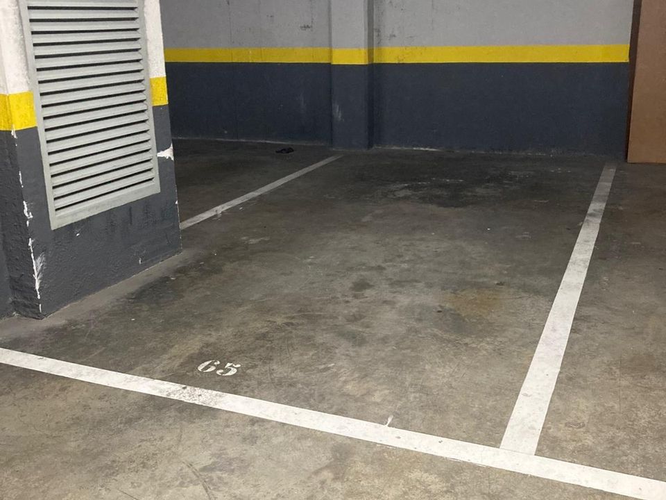 Parkeringsplads i Valencia, Valencia - foto 1