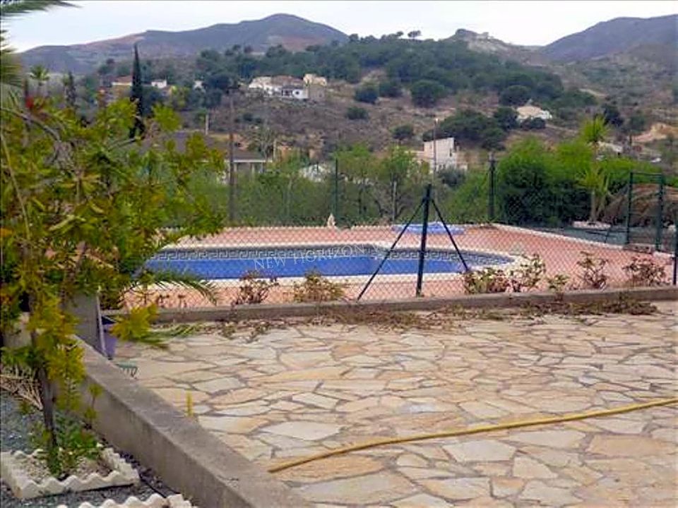 Villa in Lubrin, Almeria - photo 4