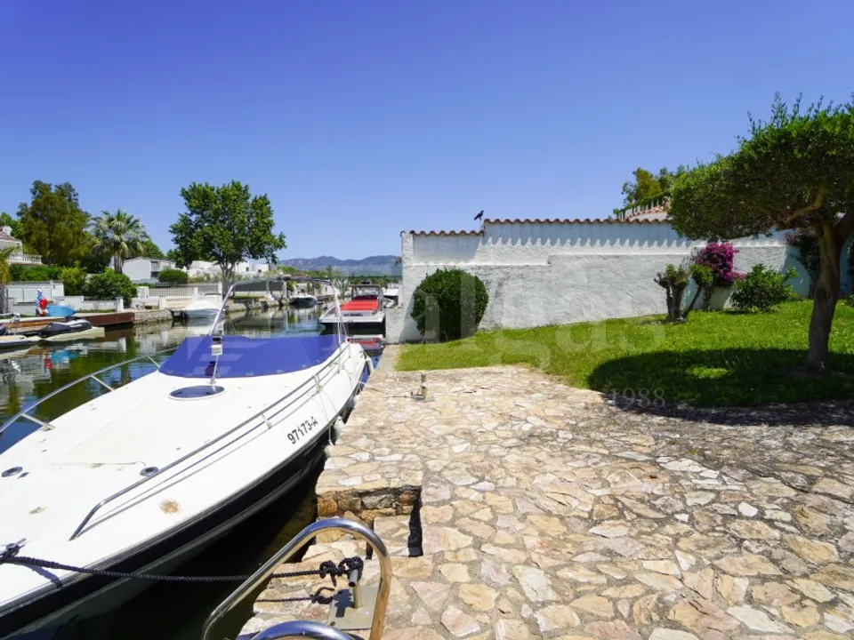 Villa i Empuriabrava, Gerona - foto 1