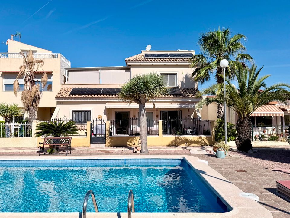 Villa i La Marina, Alicante - bilde 1