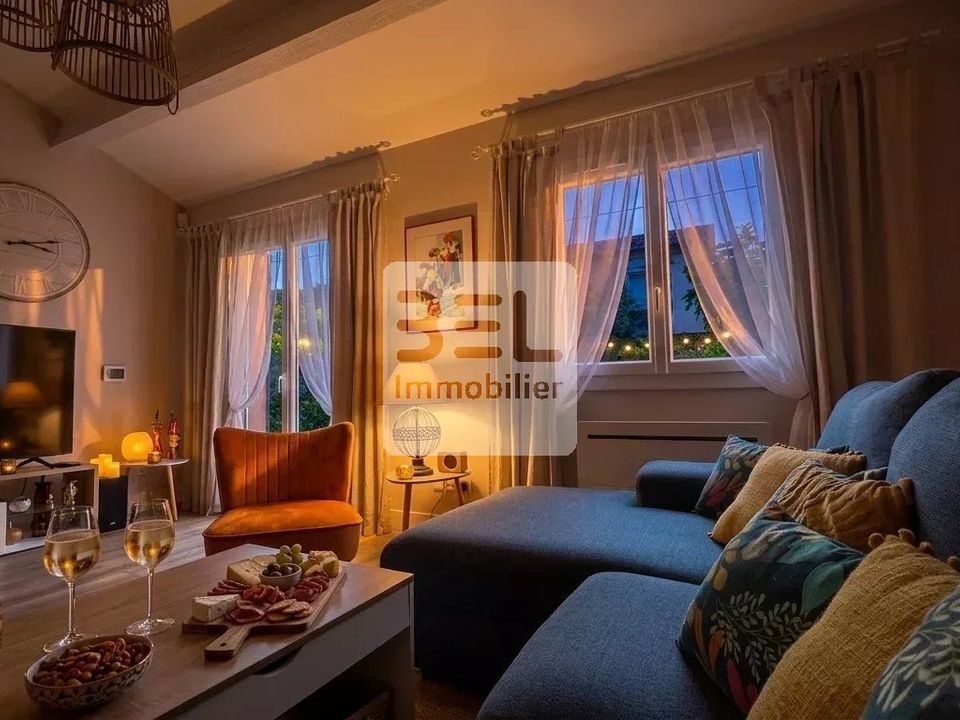 Haus in Bagnols-sur-Cèze, Gard - Foto 1