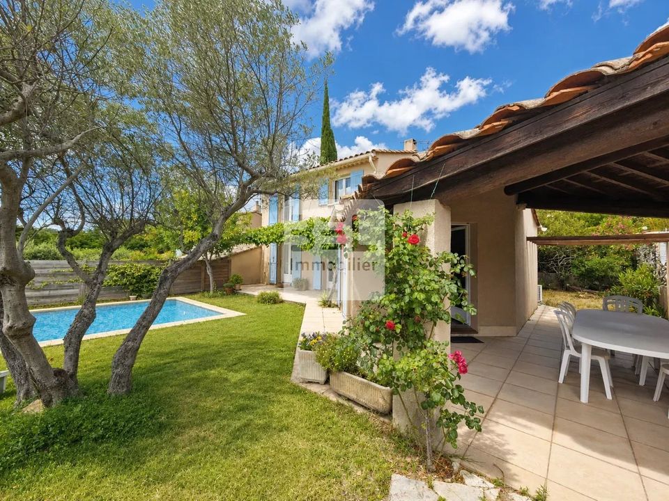 Villa i Bagnols-sur-Cèze, Gard - foto 1