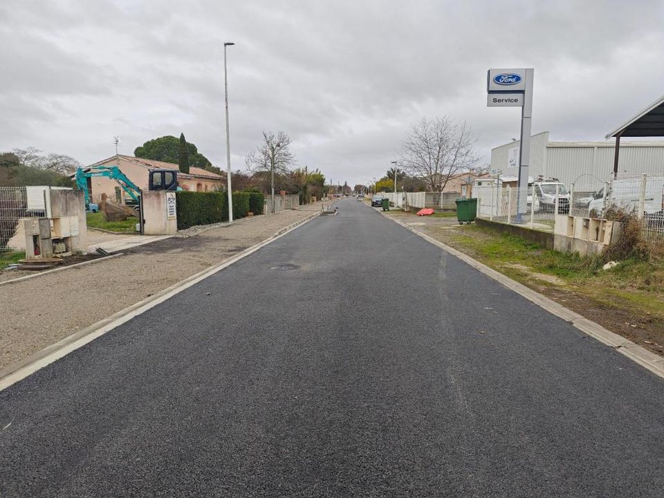Erhvervsejendom i Grenade, Haute-Garonne - foto 3
