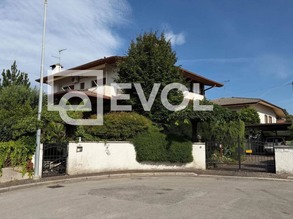 Villa in Udine, Udine - foto 1