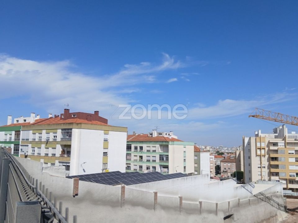 Helårsgrund i Amadora, Lisbon - foto 5