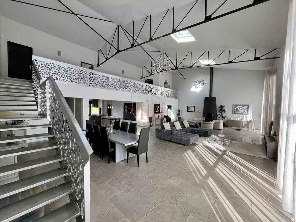 Villa en Le Puy-Sainte-Reparade, Bouches-du-Rhone - foto 3
