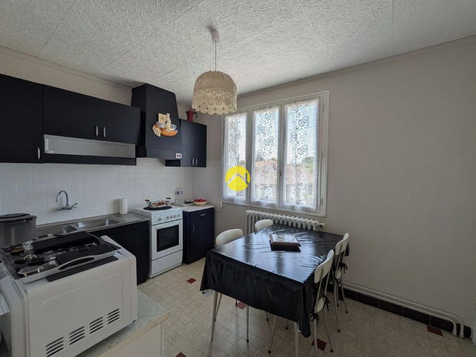Villa in Commentry, Allier - foto 4