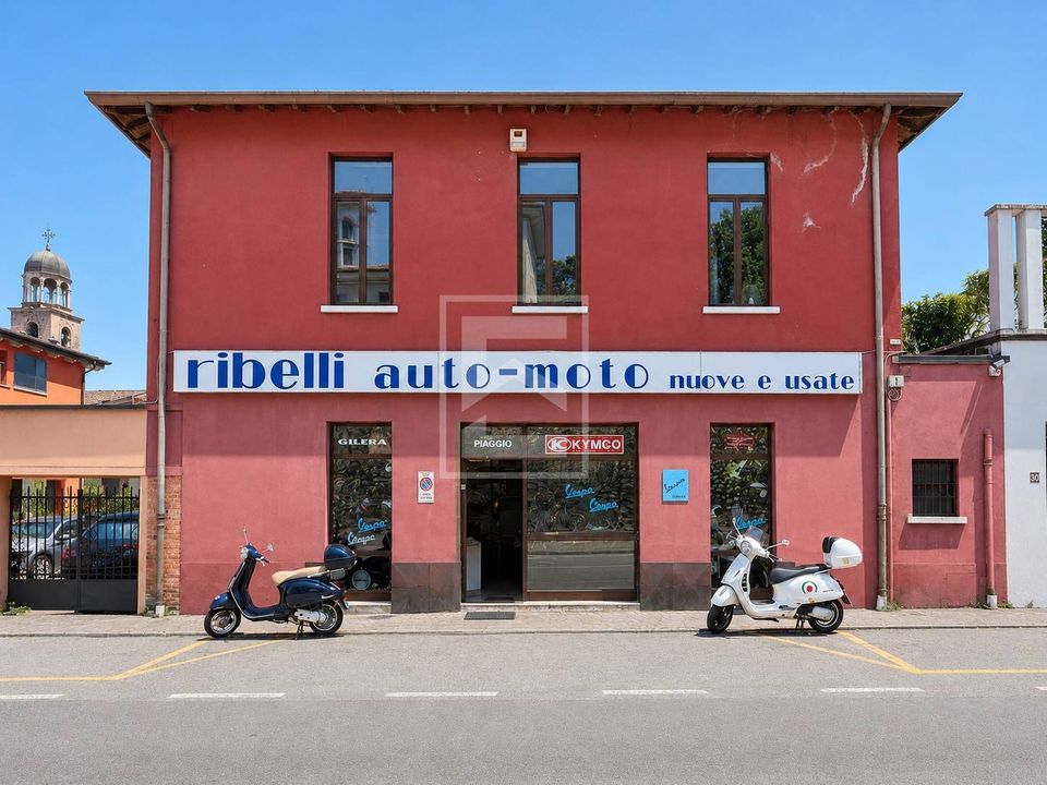 Erhvervsejendom i Salo, Brescia - foto 1