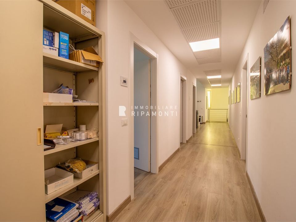 Erhvervsejendom i Lecco, Lecco - foto 2
