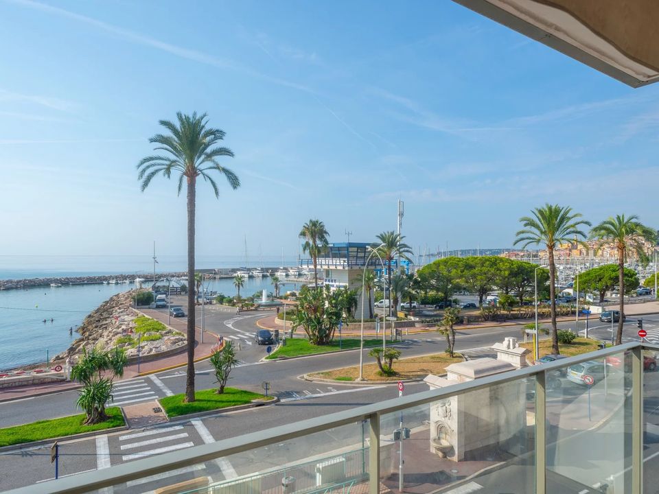 Lejlighed i Menton, Alpes-Maritimes - foto 1