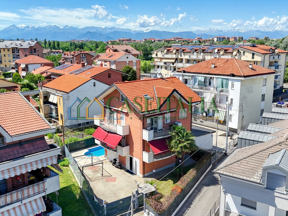 Villa en Nichelino, Turin - foto 2