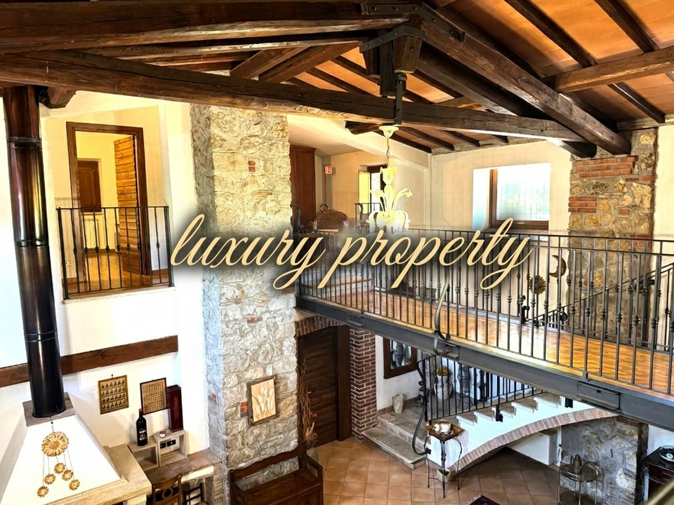 Villa in Frosinone, Frosinone - foto 1