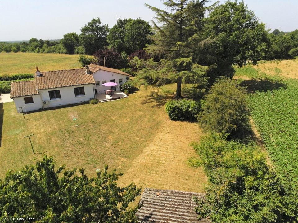 Villa en Charroux, Vienne - foto 2