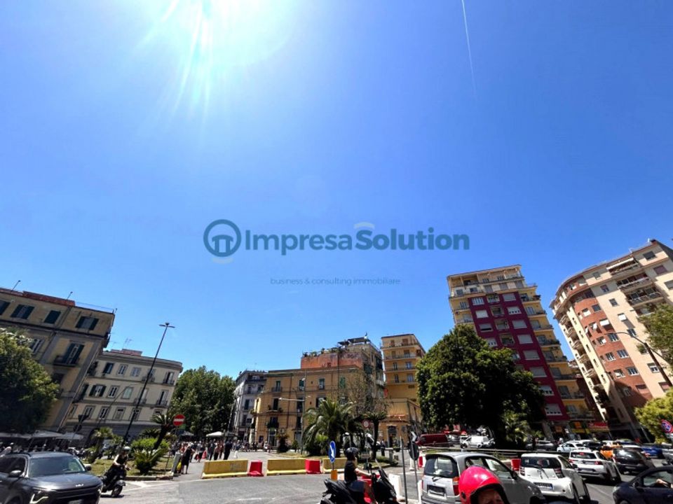Erhvervsejendom i Naples, Naples - foto 2