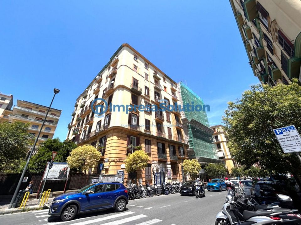 Erhvervsejendom i Naples, Naples - foto 4